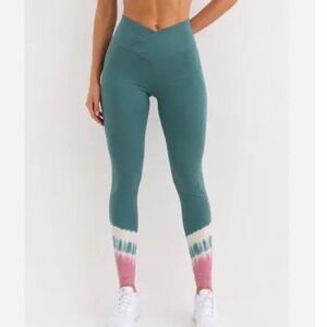 PINK Victoria's Secret Crossover V-Waist Leggings Green Tie Dye XXL NEW